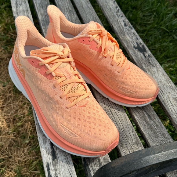 Hoka Clifton 9 Color: Cantaloupe / White women size 7 new with box - Picture 6 of 16